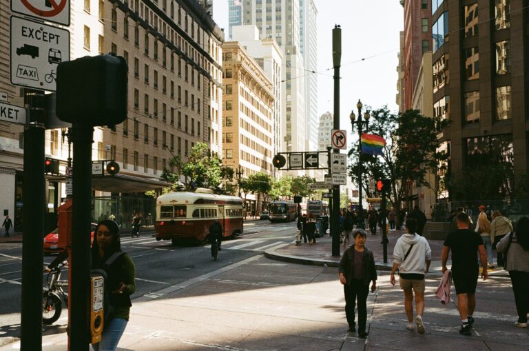 A Guide to Navigating San Francisco’s Public Transportation